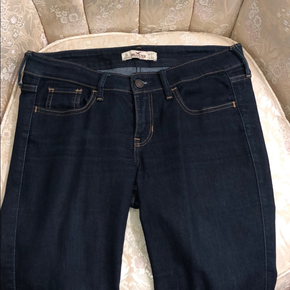 Dark wash skinny jeans